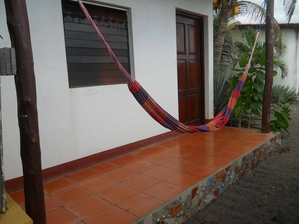 Beach Hostal Oasis Las Peñitas エクステリア 写真